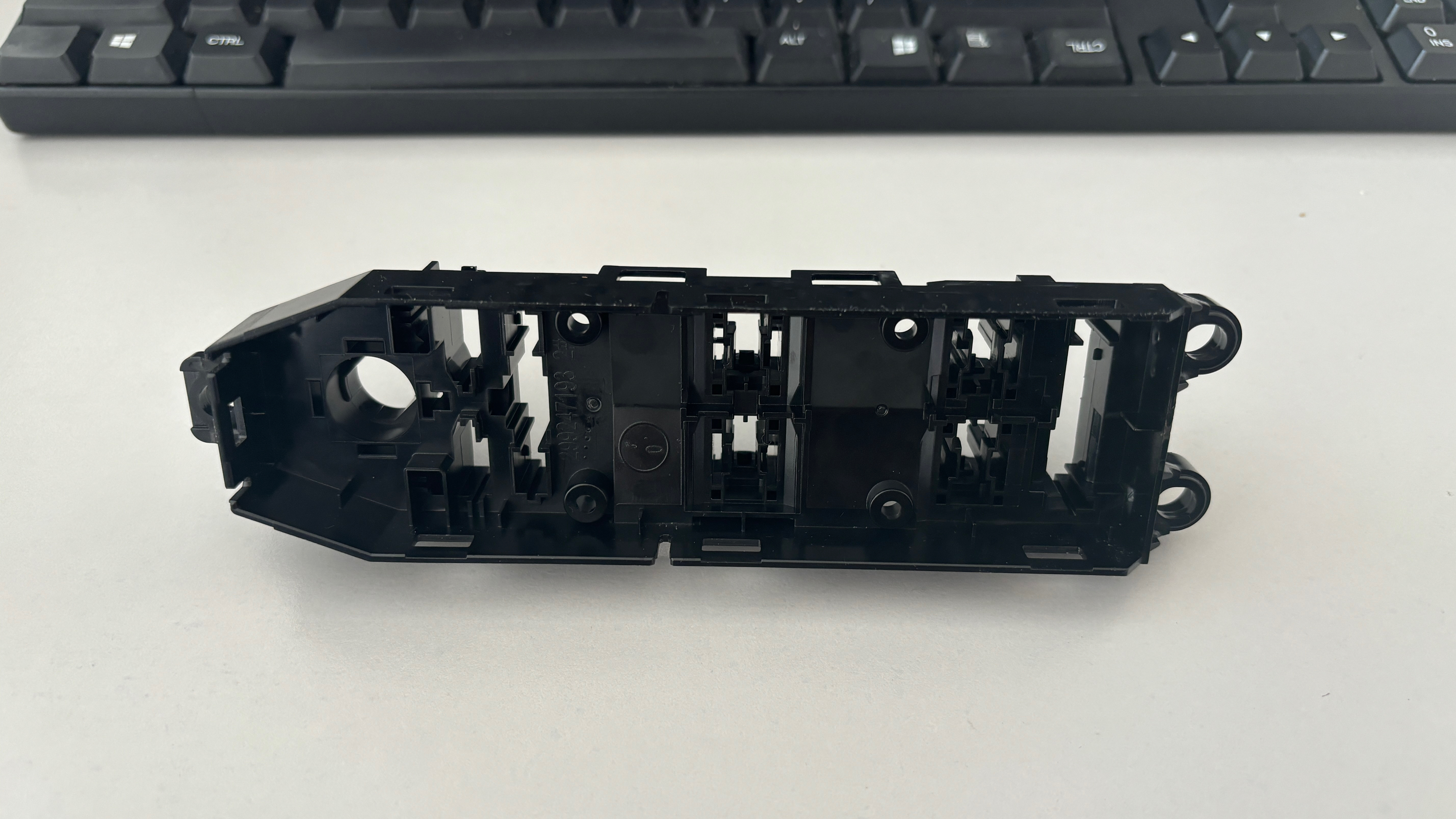 汽车门窗按键用PC/ABS合金材料：细节之处彰显品质