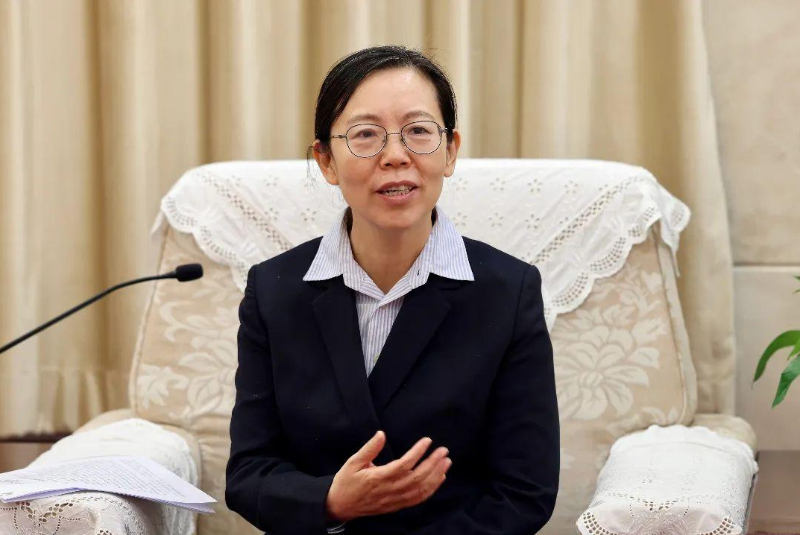 民革中央副主席陈星莺