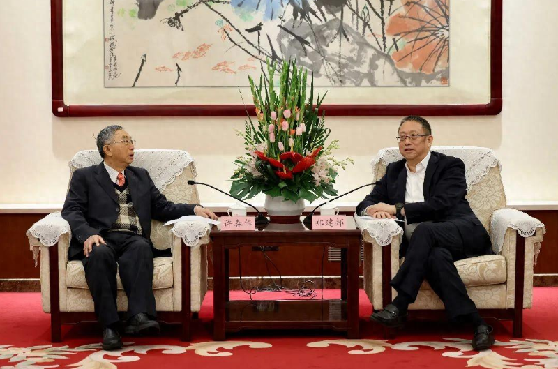 全国人大常委会副委员长、民革中央主席郑建邦会见台湾奇美集团董事长许春华